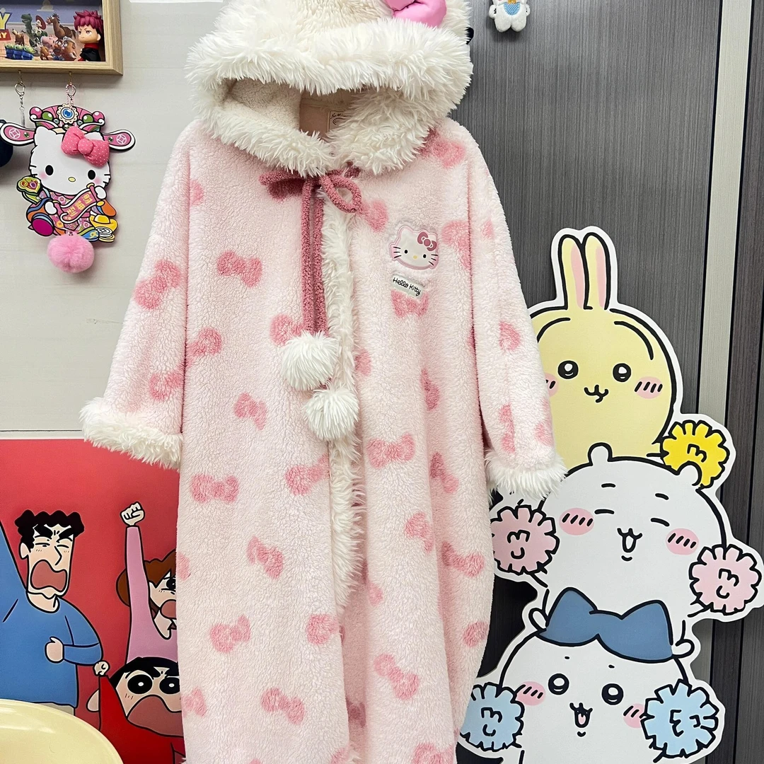 【现货】HelloKitty可爱少女斗篷睡袍加厚连帽保暖凯蒂猫家居服情