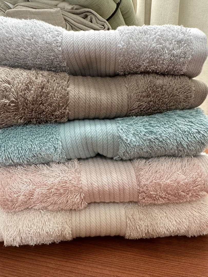 老粉福利限购1单！高品质毛巾，高克重，超吸水柔软。颜色默认随机发。