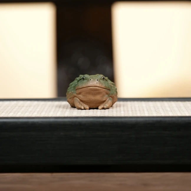 赵掌柜紫砂    蟾蜍茶宠