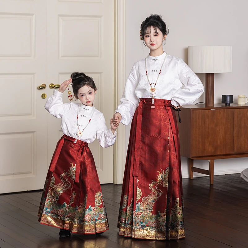 旗铂-浮光 2025新款拜年服马面裙爆款亲子装女童套装中式国风汉