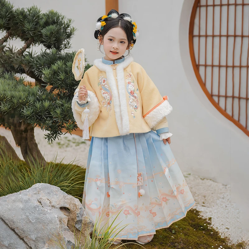 旗铂-荧荧升月 中国风冬款新款女童加绒汉服明制日常拜年服儿童唐