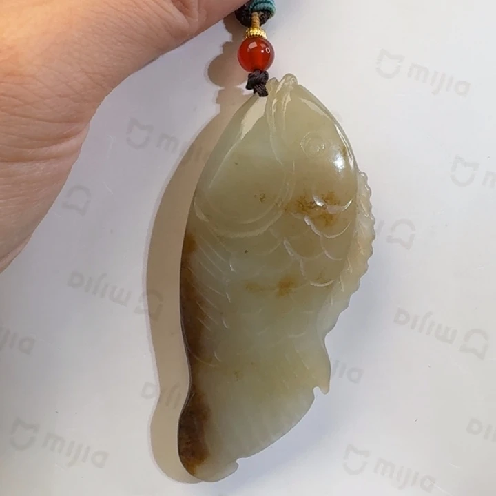 和田玉颈饰未镶嵌近矿32g