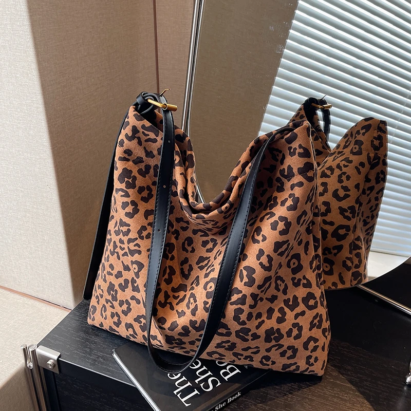 仙茉大容量包包女2024秋冬新款托特包时尚百搭单肩腋下包通勤大包