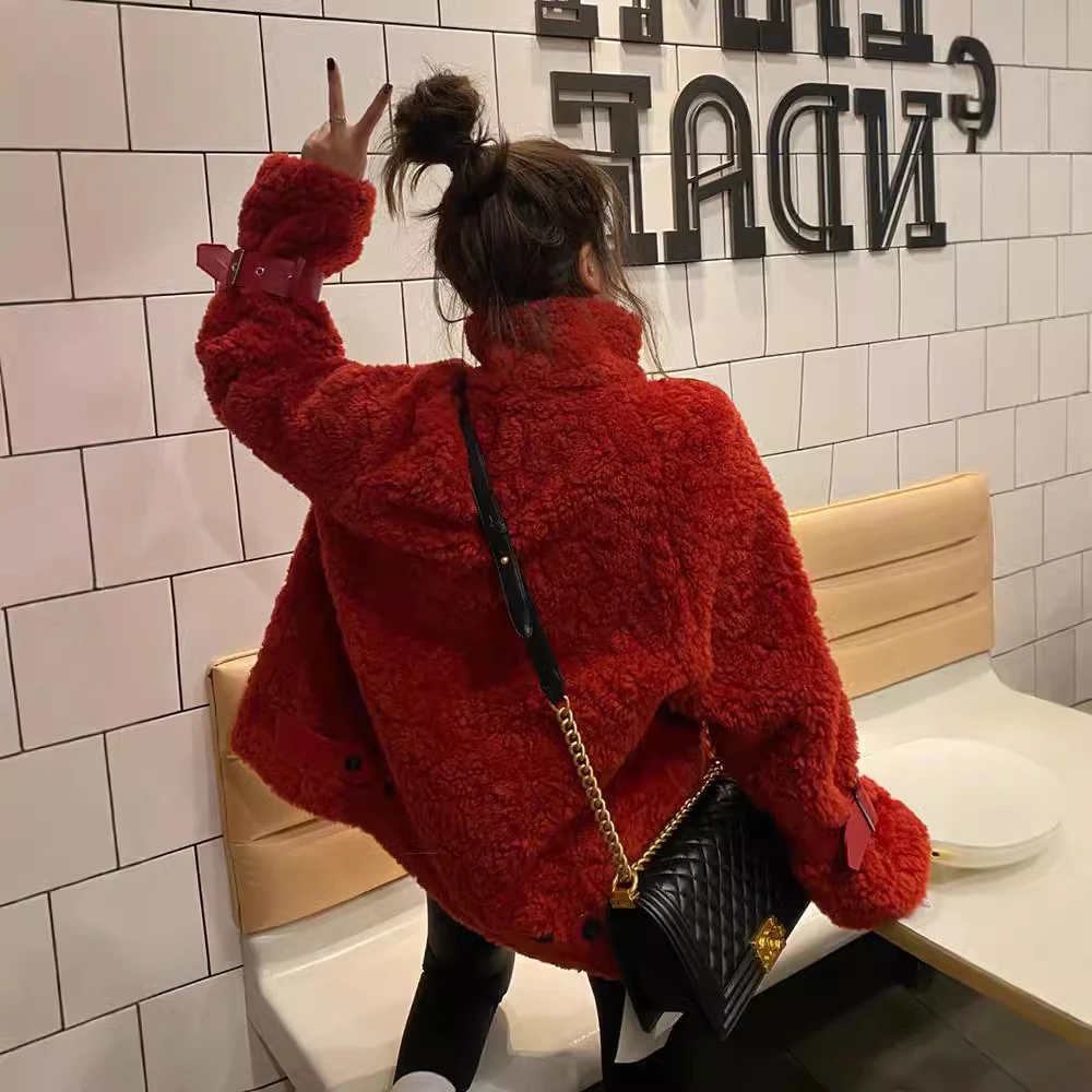 红色小香风毛绒短外套女冬季新款法式气质小个子显高减龄百搭慵懒