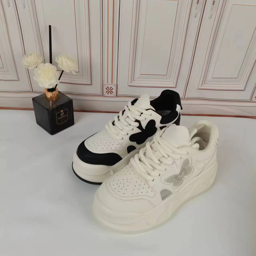 LN41A46女2024春季新款真皮系带蝴蝶松糕厚底板鞋休熊猫鞋