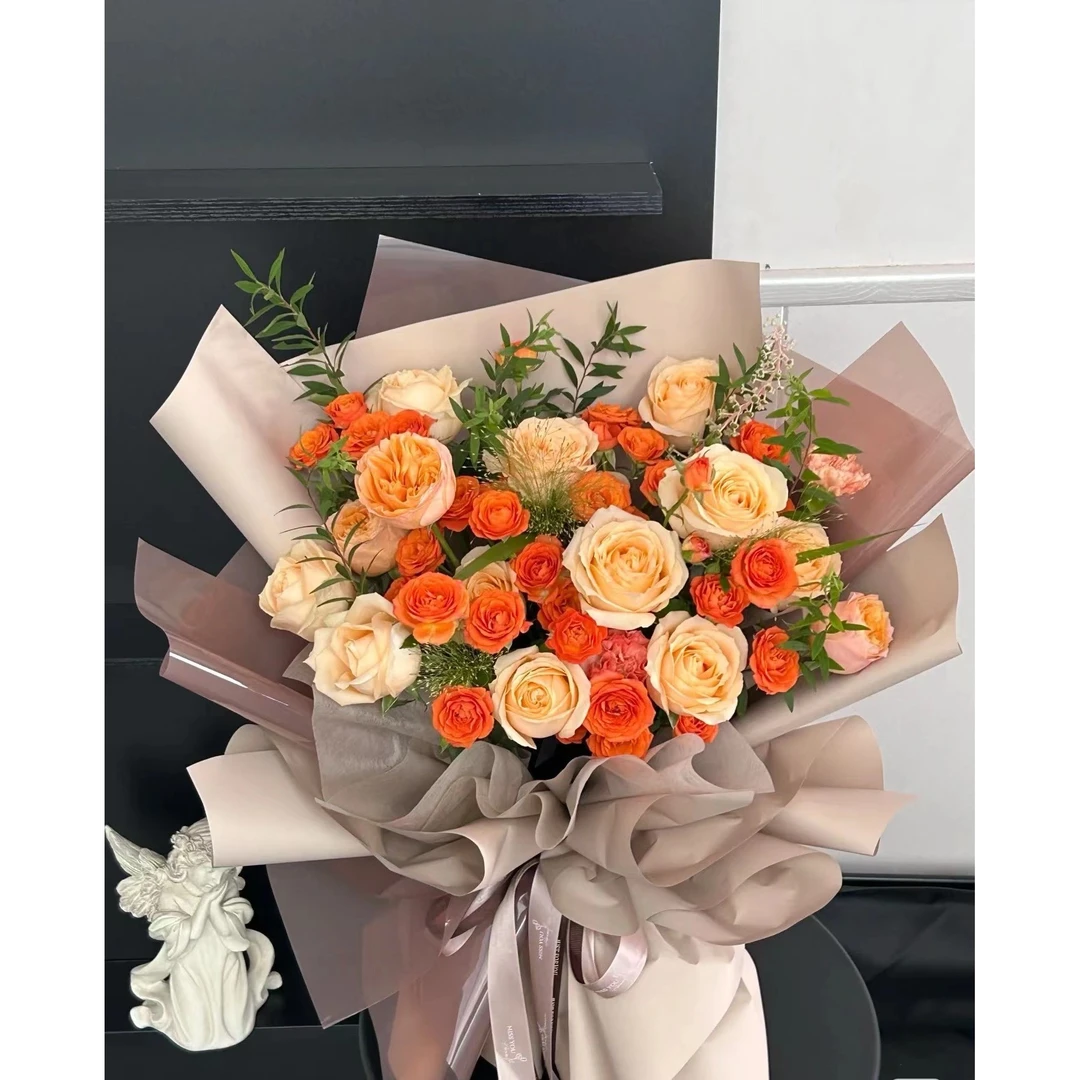 抖音【长亭旧雪】11朵香槟玫瑰混搭花束/送爱人闺蜜男朋友生日礼物/同城花店送花上门