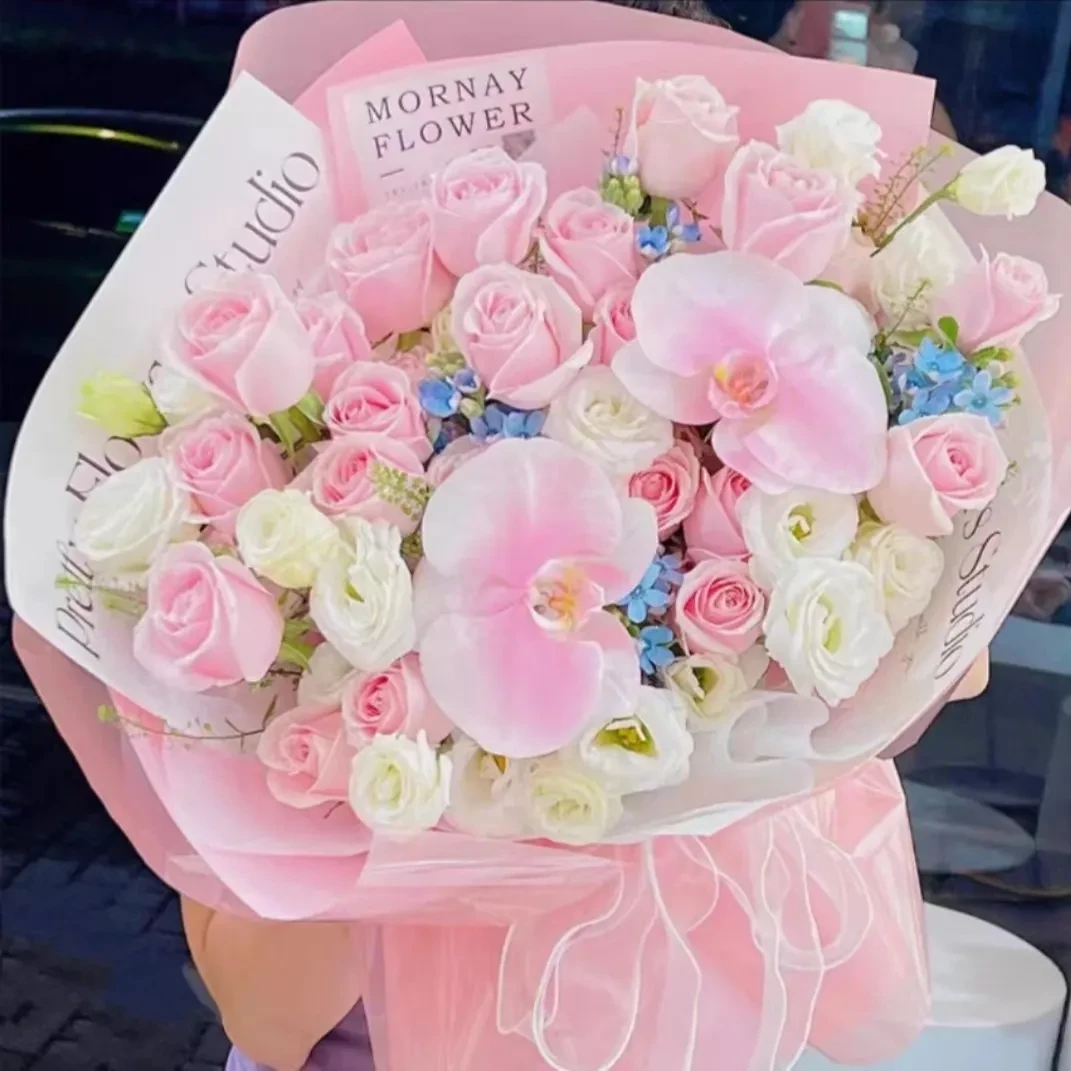 【甜美可人】19朵粉雪山2朵蝴蝶兰混搭高端花束生日鲜花约会花束送女朋友同事闺蜜免费送花上门