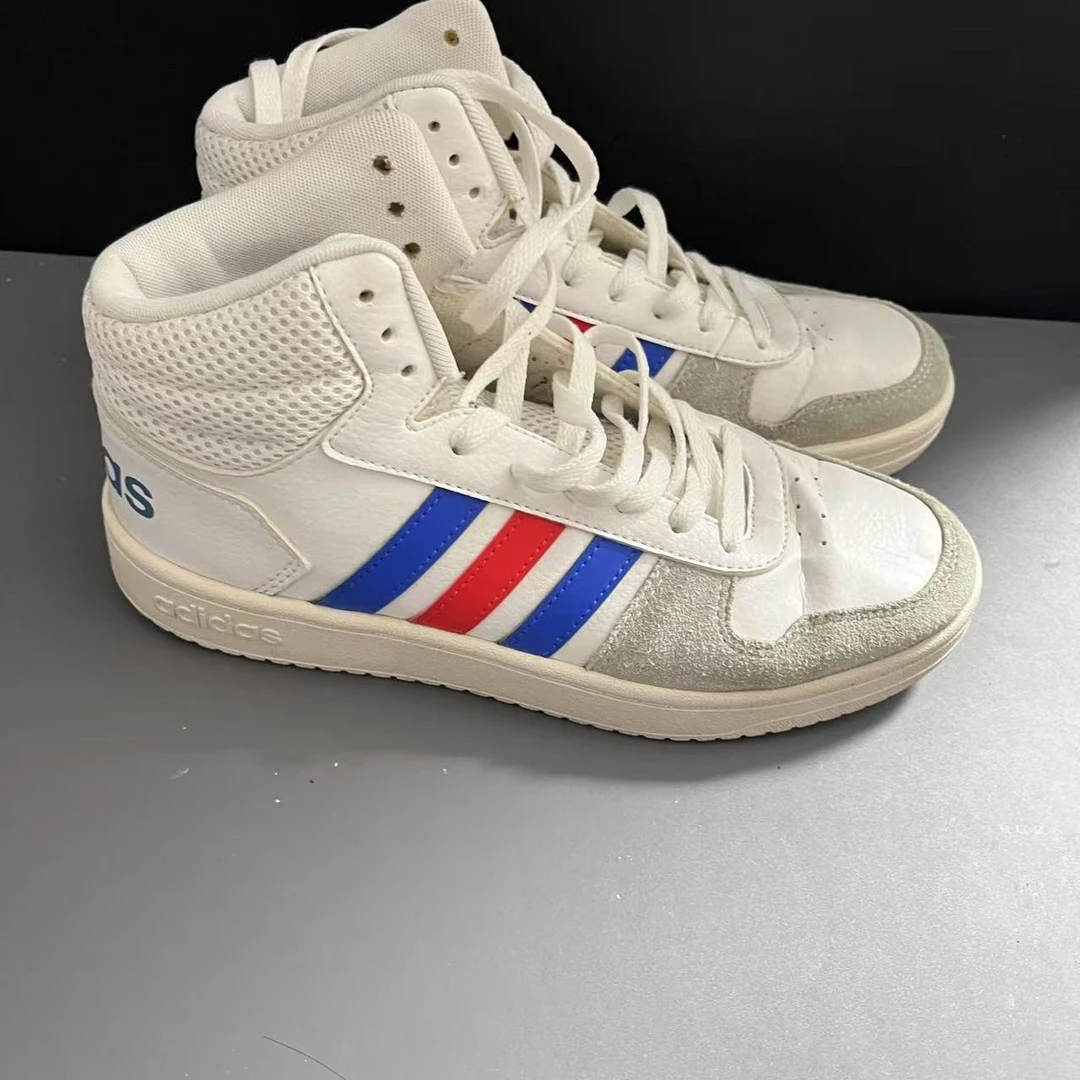 40码 中帮 白色 板鞋