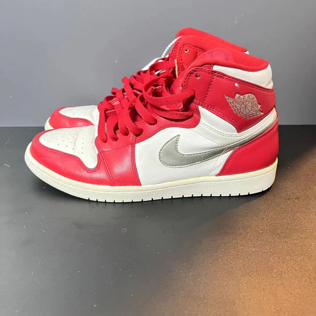 42.5码/AJ1 白红 中帮 板鞋