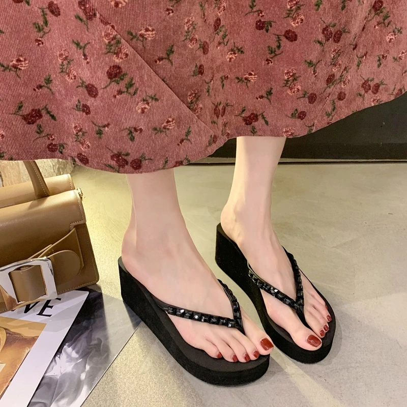 增高厚底人字拖女外穿夏季时尚防滑夹脚拖鞋海边沙滩鞋高跟女凉拖