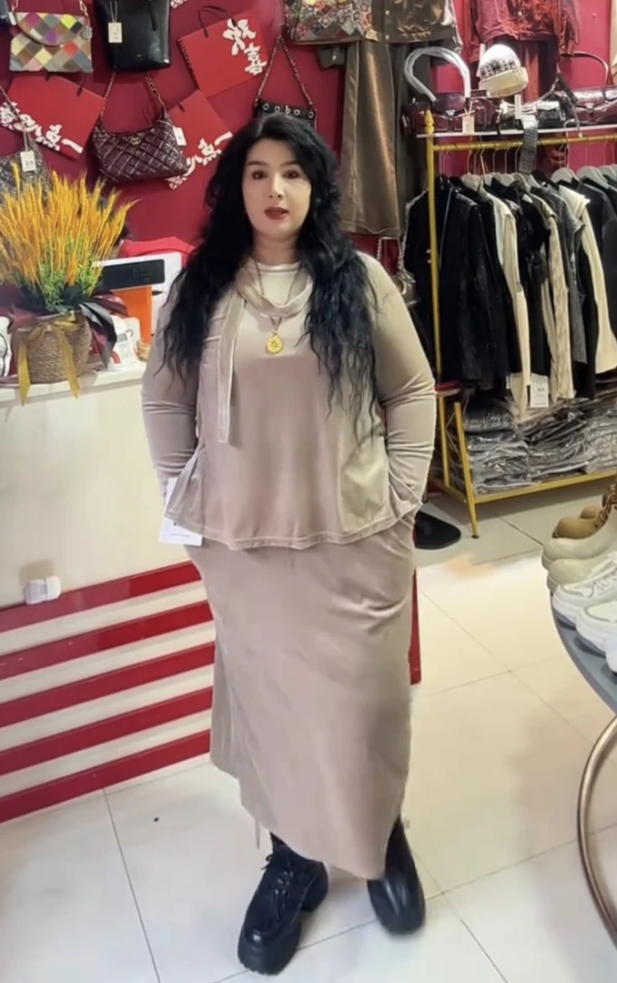 达娜大码女装-丝绒套装（80-105kg）