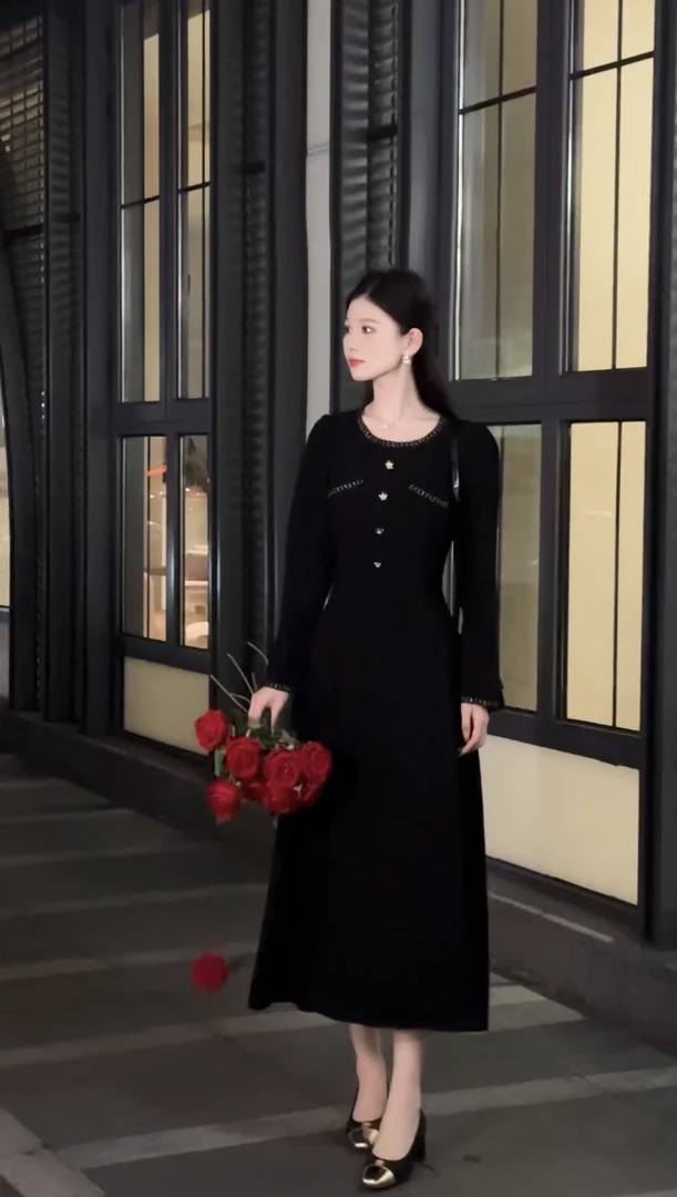 【一桐清仓】【南法千金】轻奢气质修身显瘦时尚轻熟连衣裙3QLXZ2186