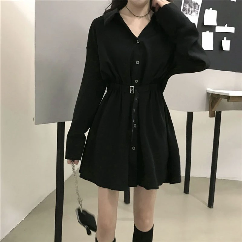 新款赫本风设计感小黑裙子秋季日系女装收腰显瘦长袖ins连衣裙女