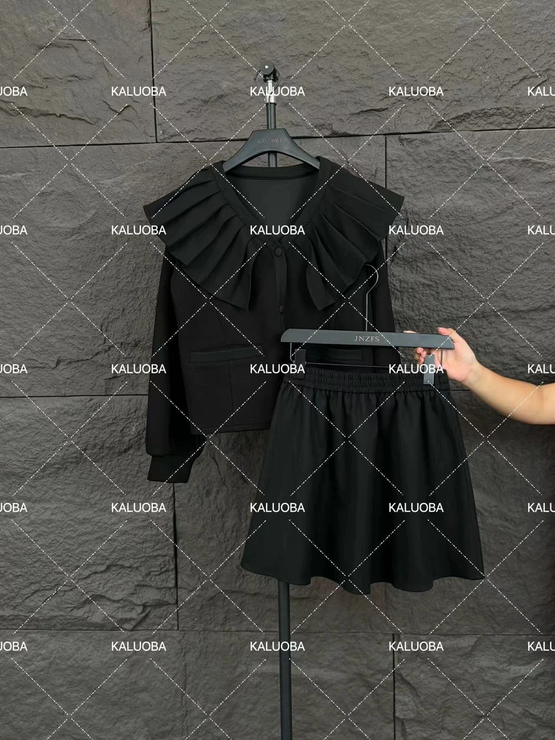 【原创大码设计师款】2024新款气质褶皱V领上衣+半裙5817