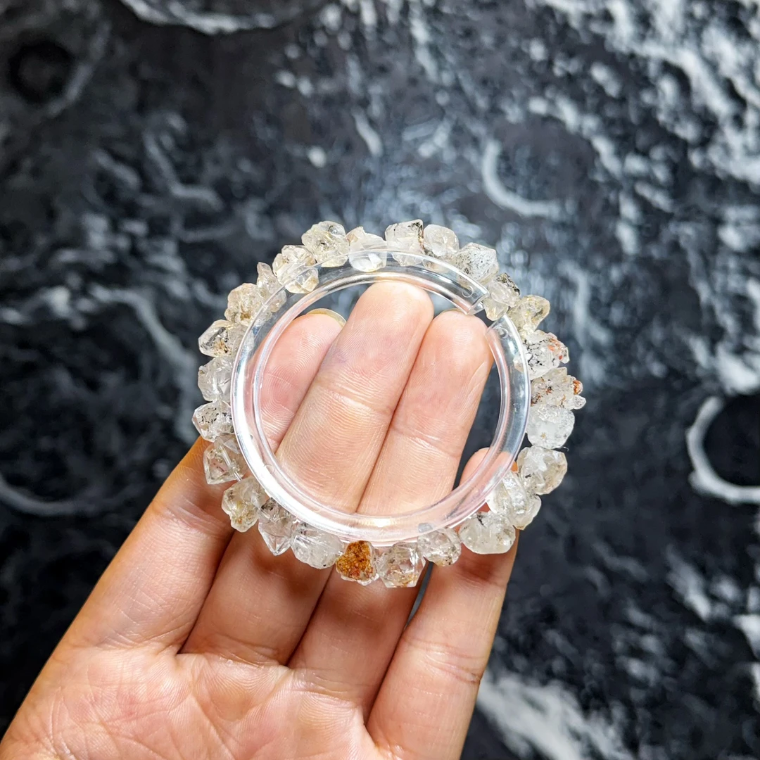 SJ04 闪灵水晶碎石手链-多样性发其一