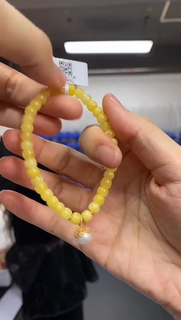 【闪购商品】蜜蜡裸石未镶嵌多样性发其一颜色微差