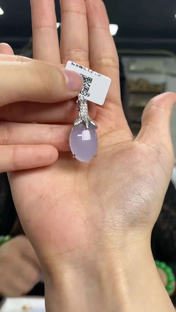 【闪购商品】翡翠吊坠(不含链)未镶嵌多样性发其一颜色微差