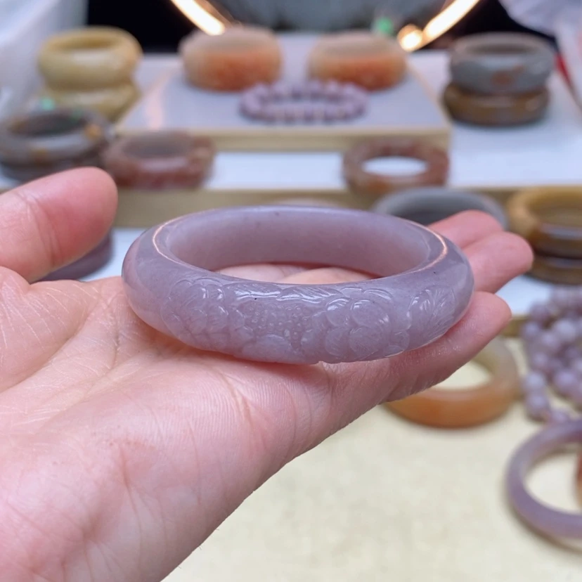 【闪购商品】石英质玉手镯未镶嵌朱*紫玉手镯