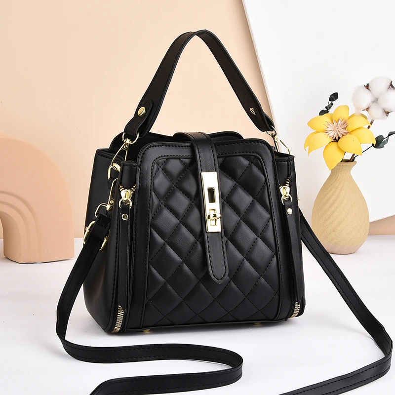 []水桶包斜跨女士小包百搭时尚单肩包潮流洋气高级休闲网红小包包