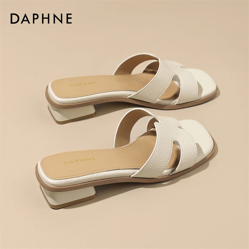 达芙妮品牌女款时尚百搭夏季软底外穿一字拖方头优雅甜美风沙滩鞋