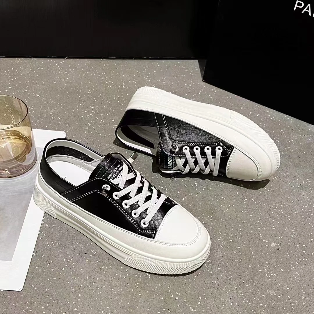 7002新款时尚休闲板鞋