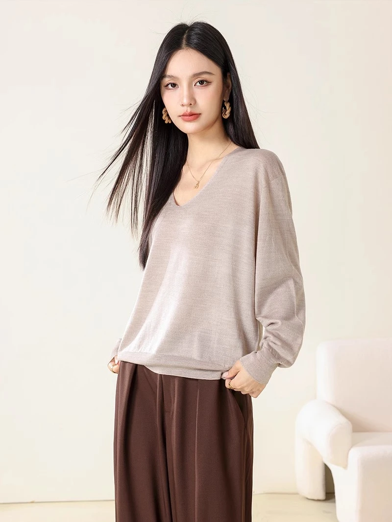 臻一-法式轻性感无缝V领羊毛衣针织衫女宽松上衣秋冬季PI23X299