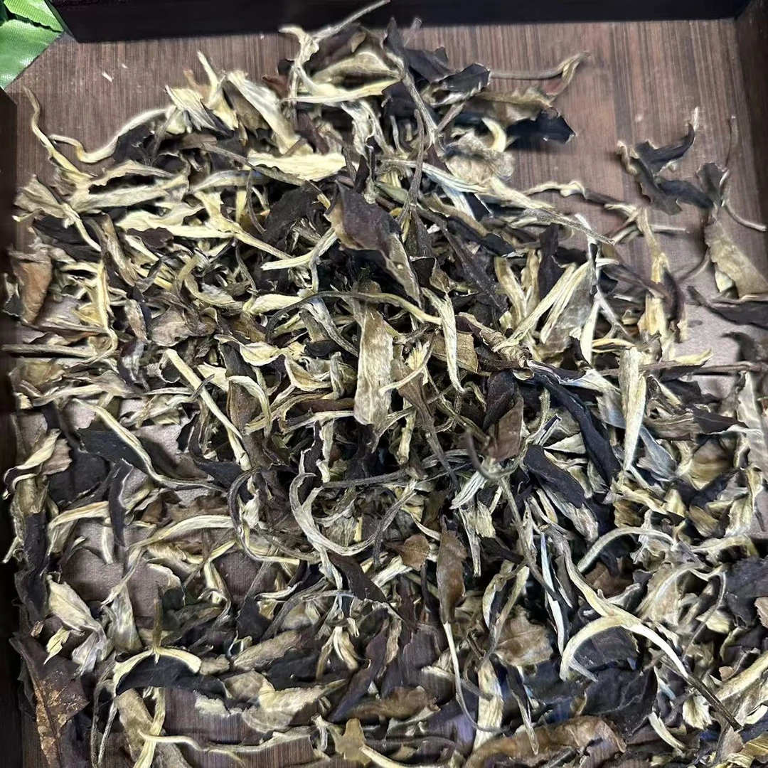 雨腾古茶  C木X人爷爷龙标老白茶散150g/袋