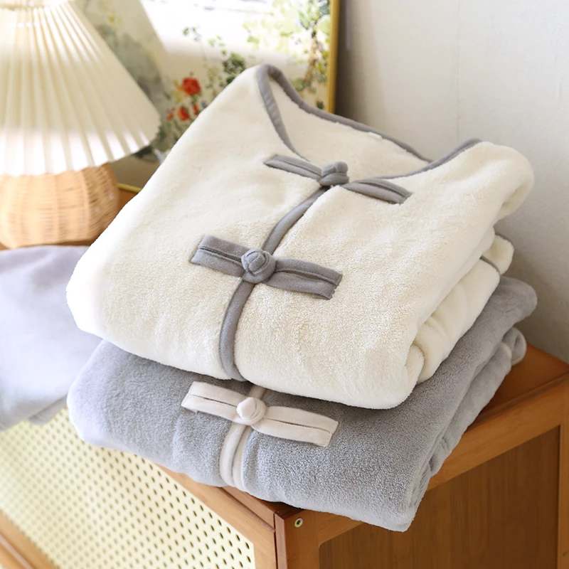 秋冬新款古风款珊瑚绒女士加绒厚款盘扣中国风保暖圆领家居服套装