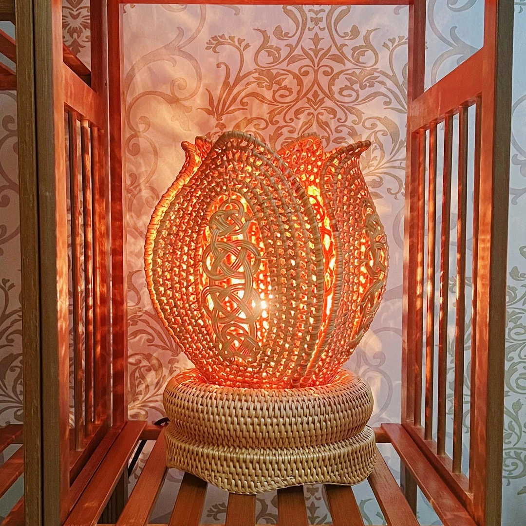 TB421精编宝莲荷花灯摆件尺寸：18.5*29cm