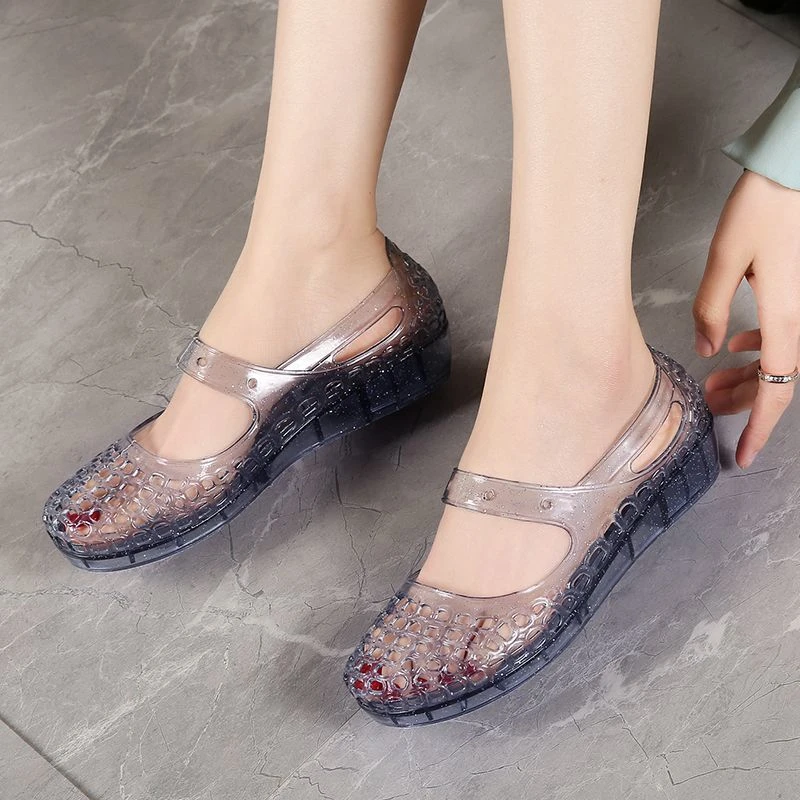 防滑透明水晶洞洞包头凉鞋时尚女夏外穿百搭舒适网红坡跟单鞋增高