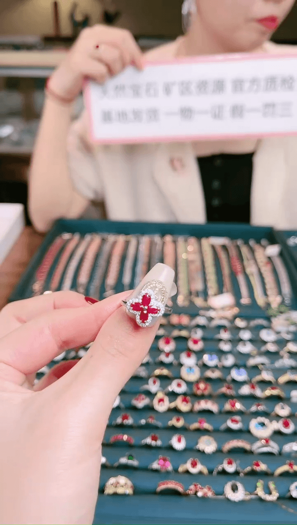 【闪购商品】红宝石戒指银S925镶嵌红宝石戒指
