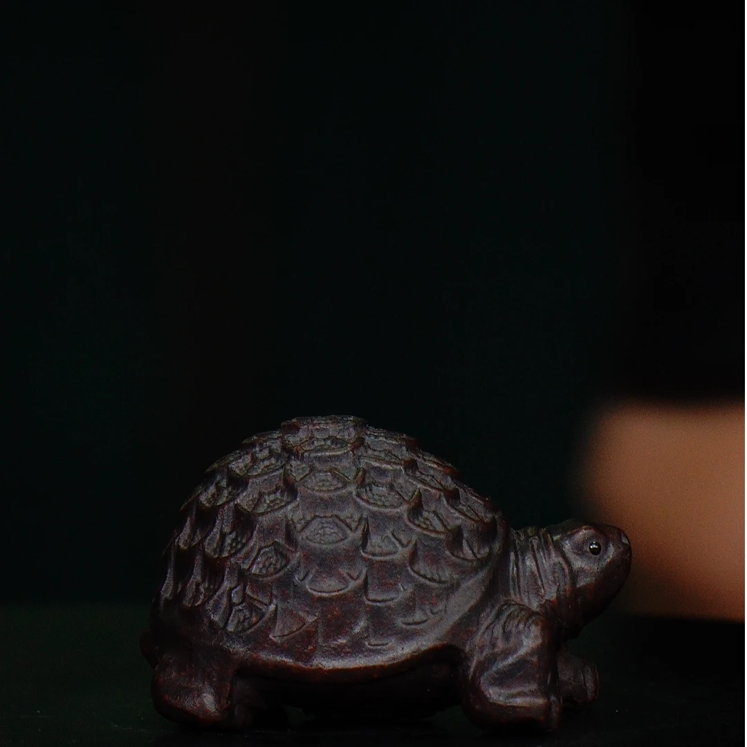 宜兴紫砂 紫 小号钱币龟