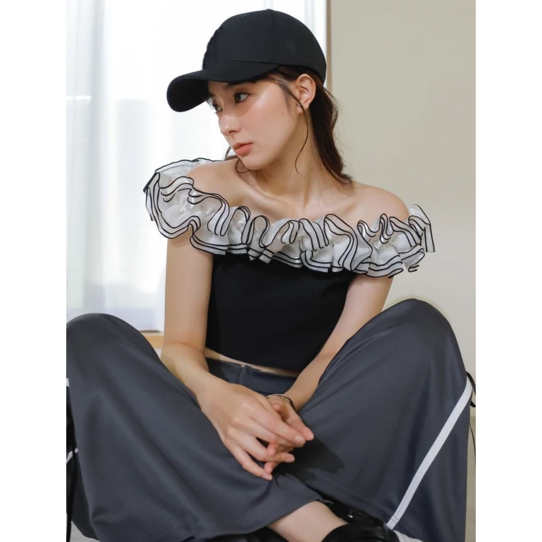 【TaKuMi】日系品牌杂志款 D 明星同款优雅甜辣花边一字肩小上衣