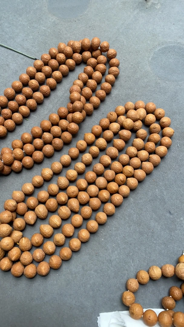 小六凤眼菩提脖挂1.25➕左右