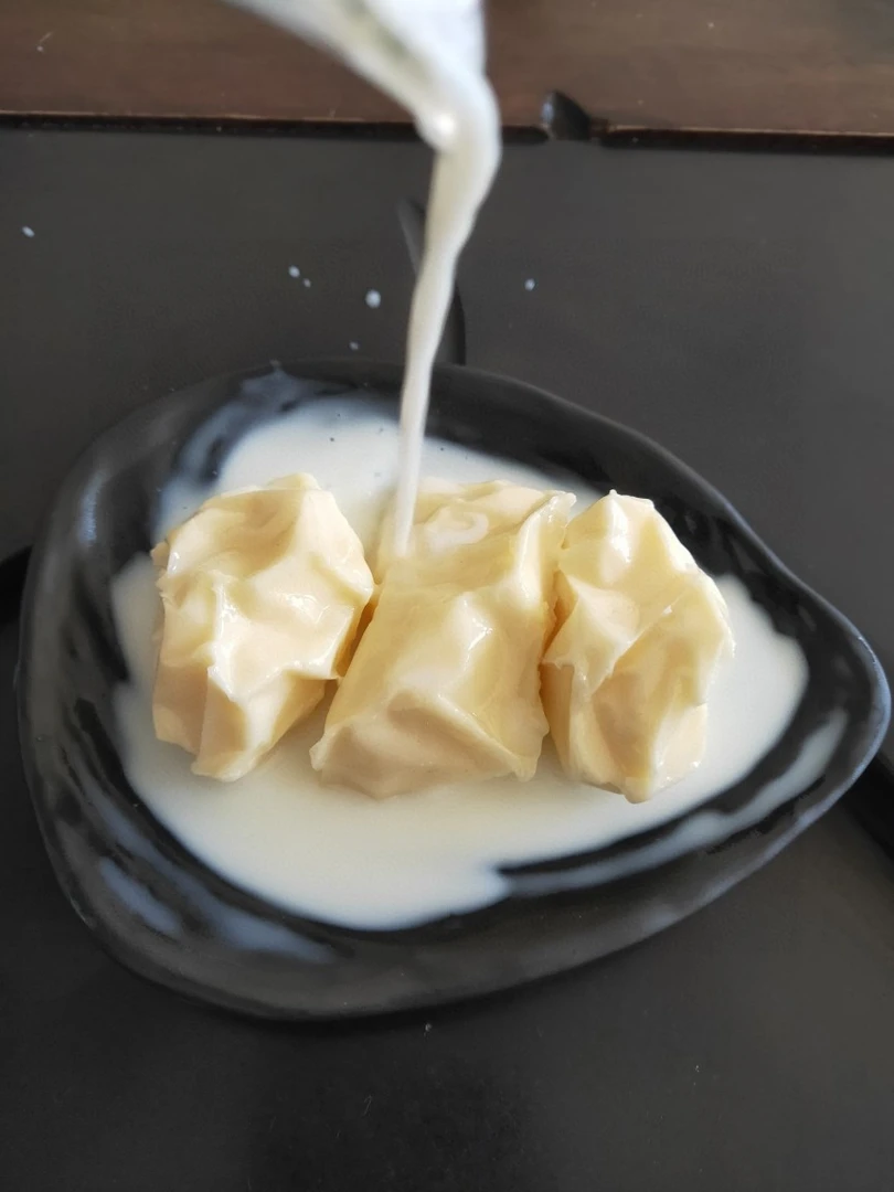 西域皇后手工驼奶疙瘩儿童零食奶酪营养健康嚼着吃新疆特产