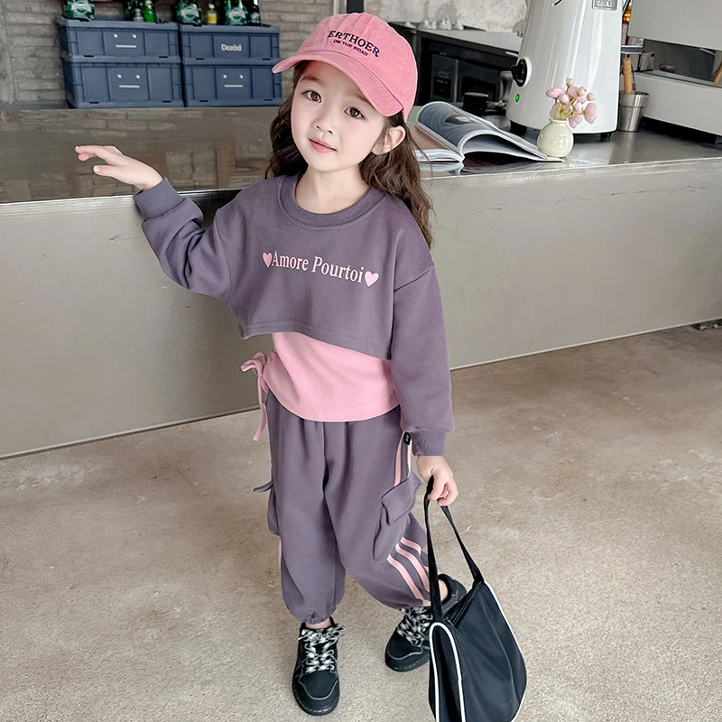 女童春装韩版网红洋气套装2024长袖宝宝春秋季儿童炸街时髦三件套