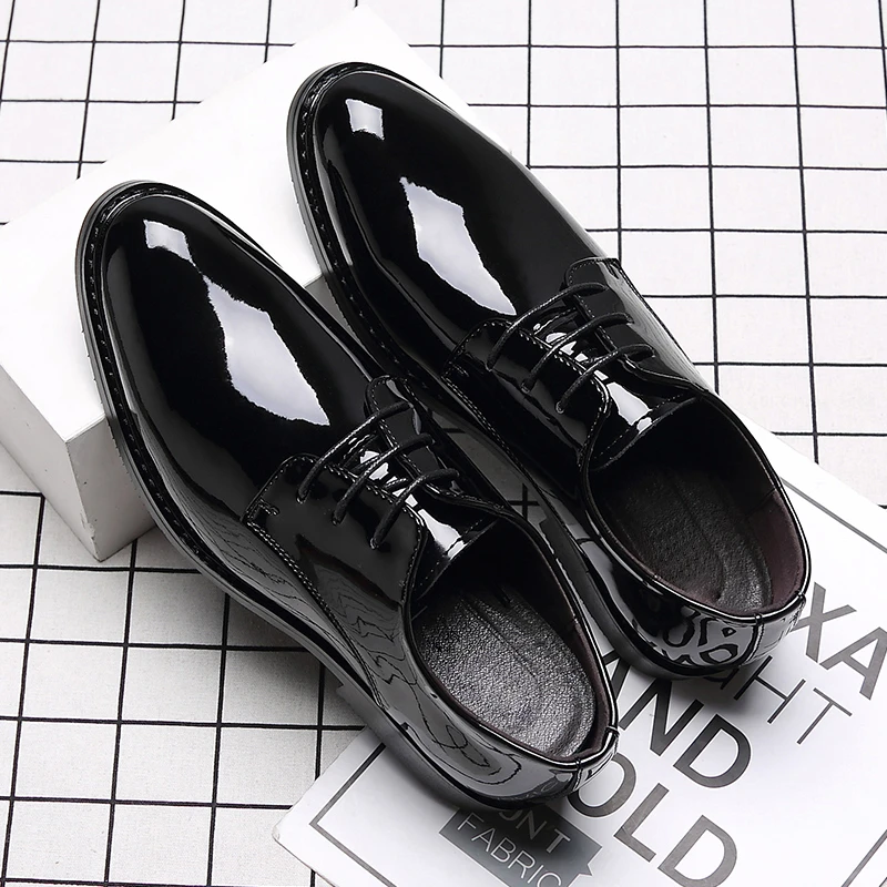 1783 撤柜清仓 男士皮鞋尖头商务正装漆皮亮面结婚伴郎英伦休闲鞋