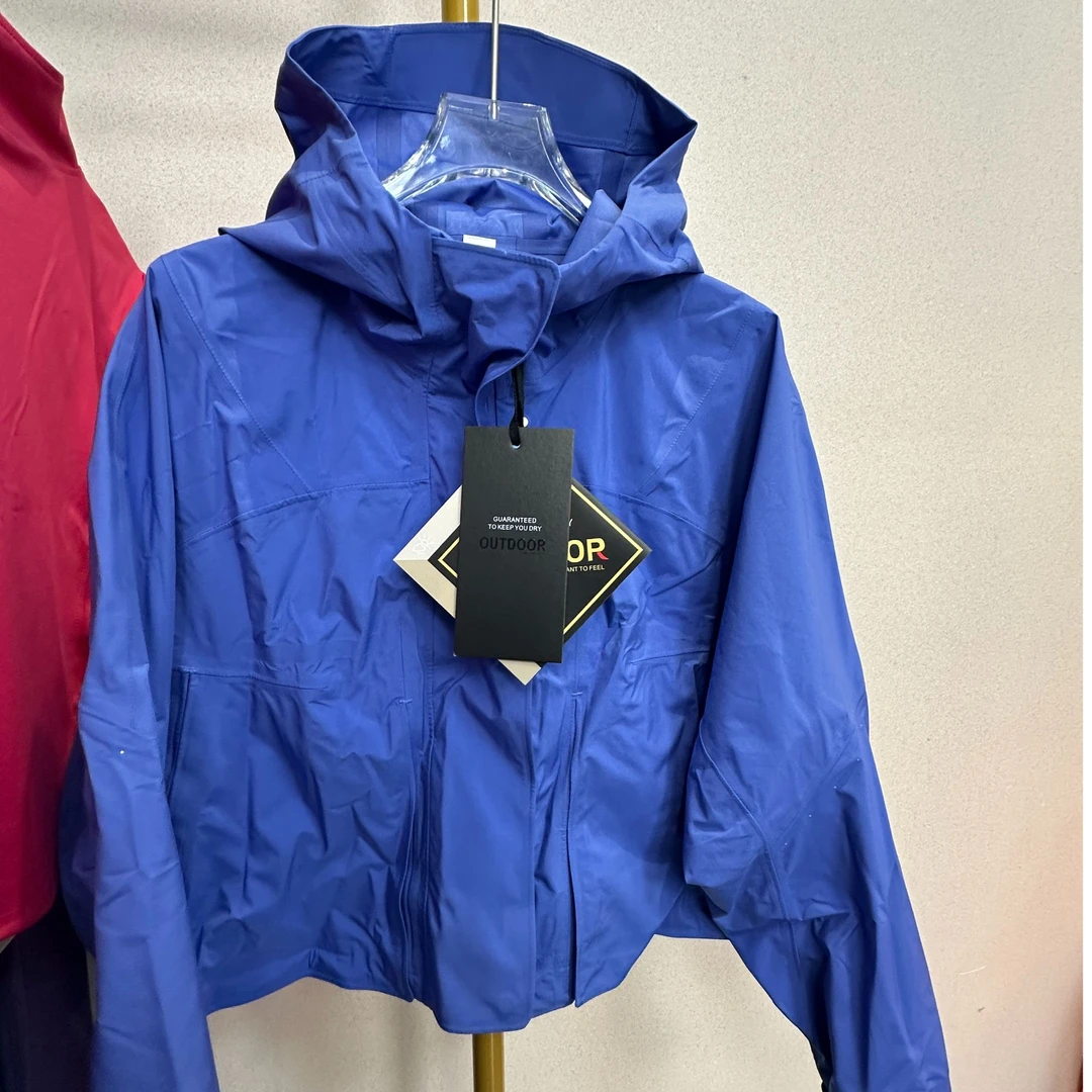 户外徒步防风美式机能冲锋衣