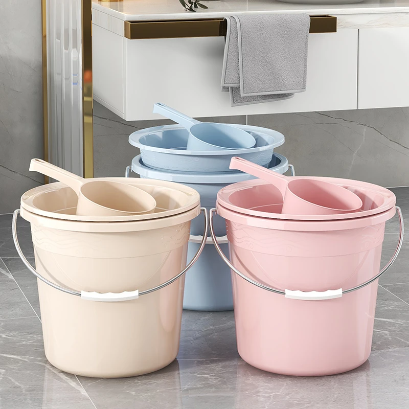 带盖水桶学生宿舍塑料家用卫生间洗澡储水桶新生入学水桶脸盆盖