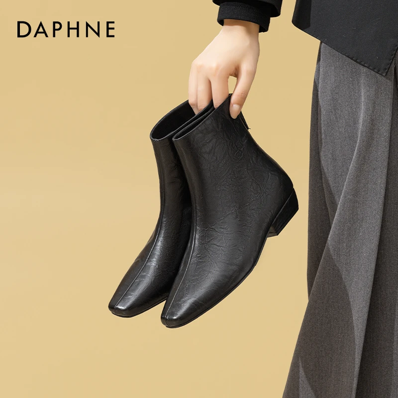 达芙妮复古靴子女2025冬季新款小众洋气低跟短靴气质黑色切尔西靴