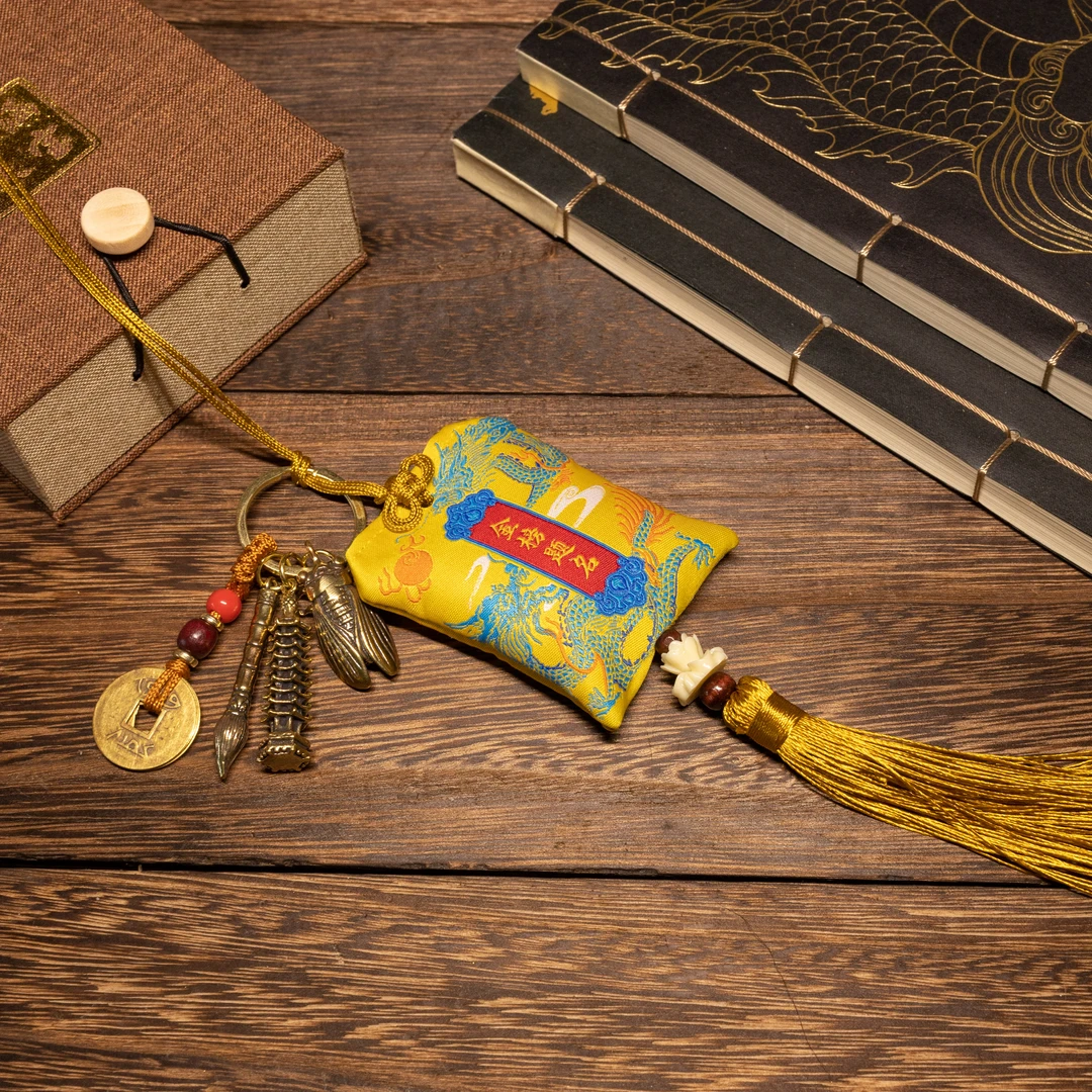 一鸣惊人小福包佩戴挂件