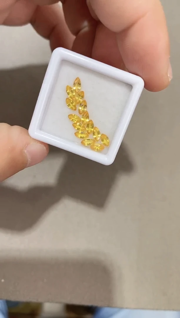 【闪购商品】彩色蓝宝石裸石未镶嵌一组2.5*5mm