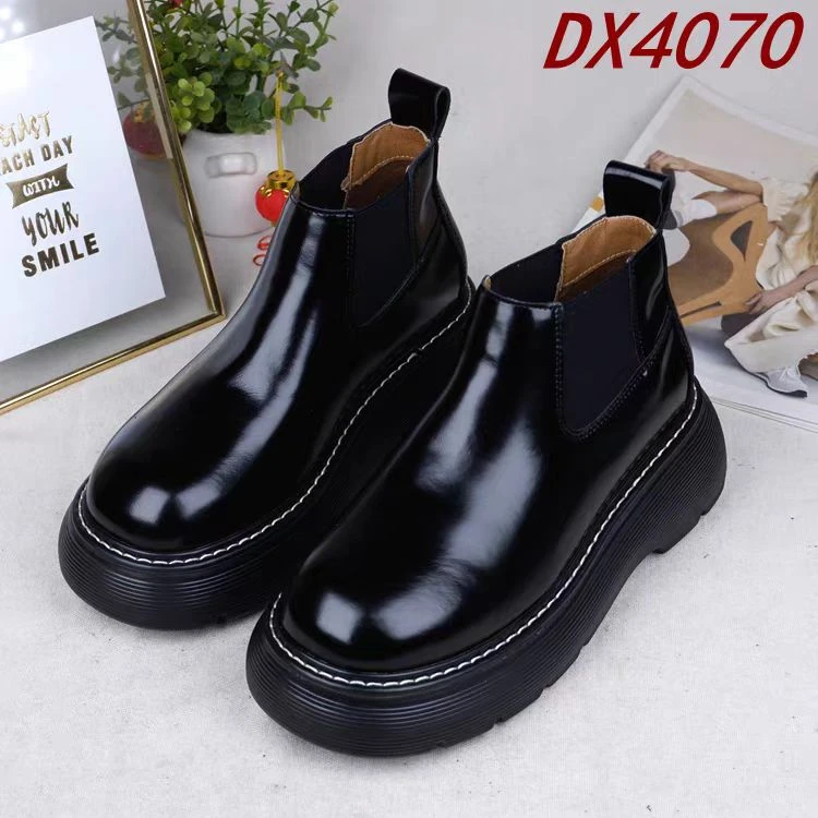 厚底真皮2024新款时尚淑女大气百搭款英伦风厚底潮流秋冬马丁鞋