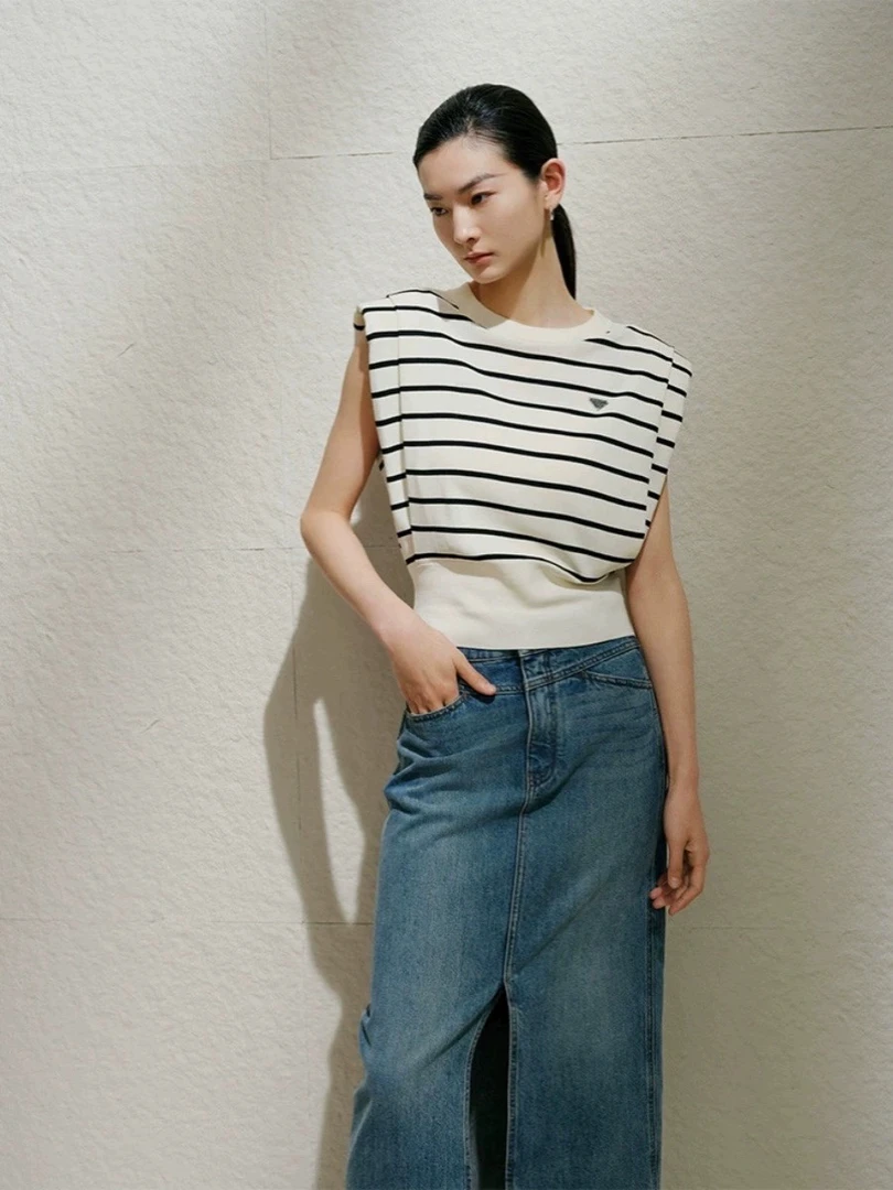 条纹无袖上衣直播间看款三十九