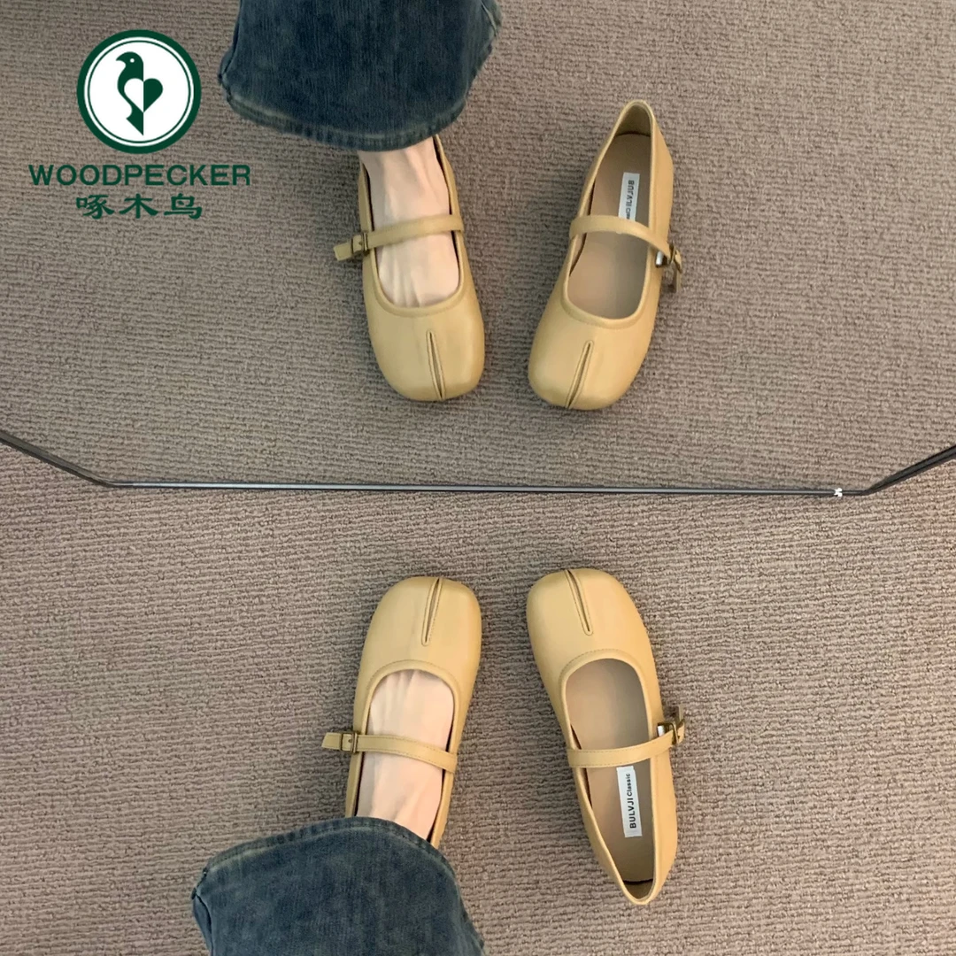 啄木鸟平底温柔晚晚鞋法式奶油黄猪蹄单鞋女春秋软底分趾玛丽珍鞋