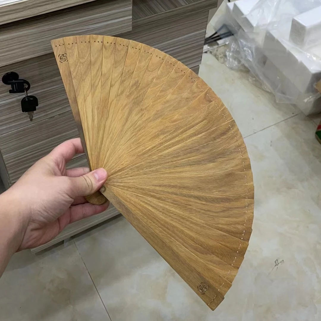 -绿檀苏扇- 雕刻