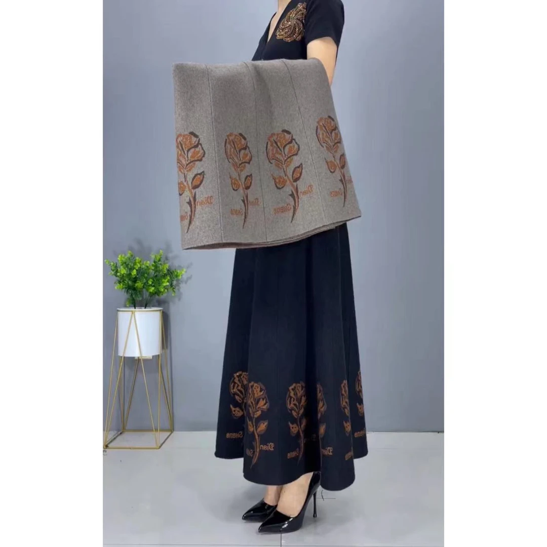 2024女士秋冬季加厚高腰半身裙时尚气质大花朵过膝显瘦百搭大摆裙