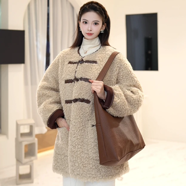 Basic House/百家好时尚休闲宽松加厚保暖冬季百搭毛呢外套