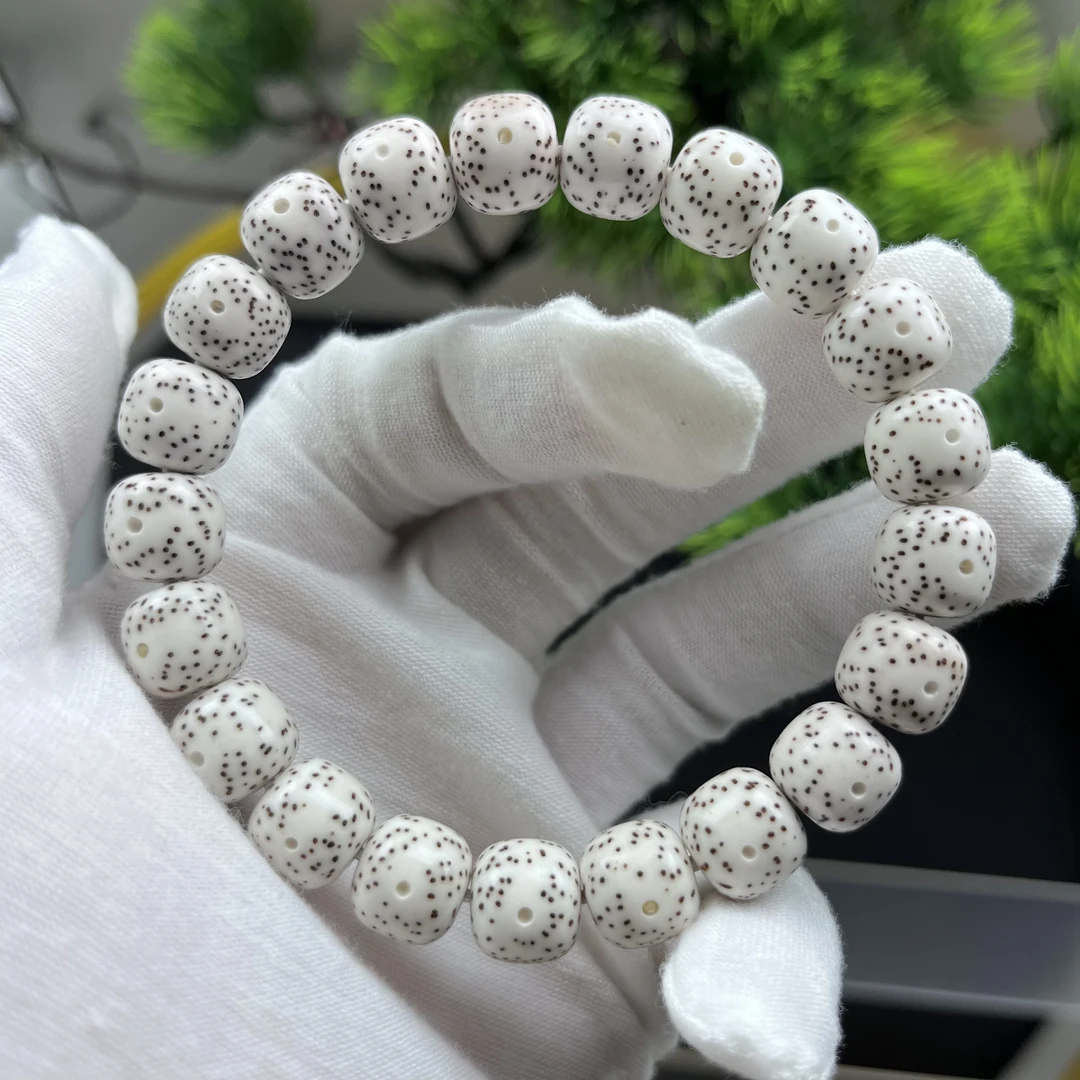 原生态顺白月朗星稀11-10高油高密星点稀少毕业星月菩提手串