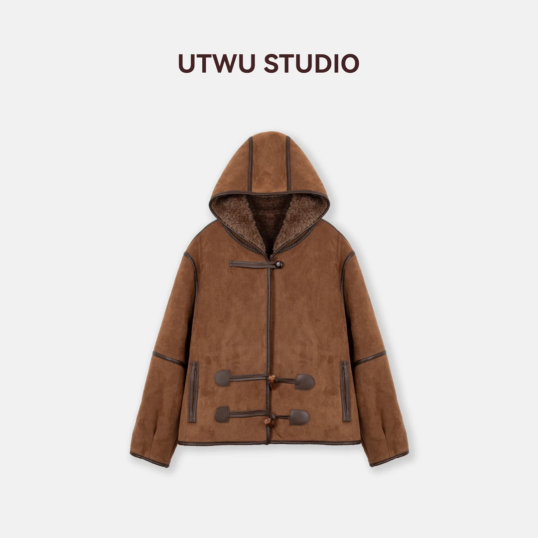 UTWU「巴塞罗那」美利奴羊毛×麂皮绒复古撞色连帽外套Q24W1130